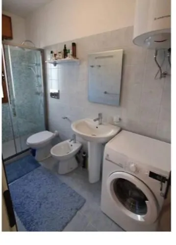 Bilocale Kenya Lägenhet